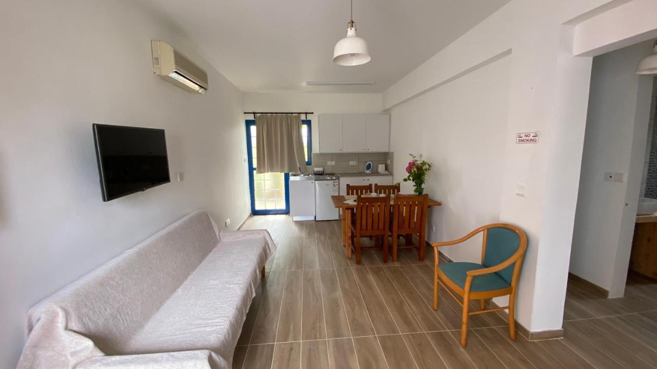 Bay View Hotel Apartments Polis Kültér fotó